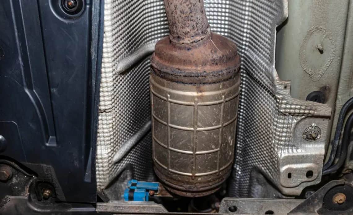 Zapchany DPF: Pierwsze objawy, diagnostyka i ratunek.