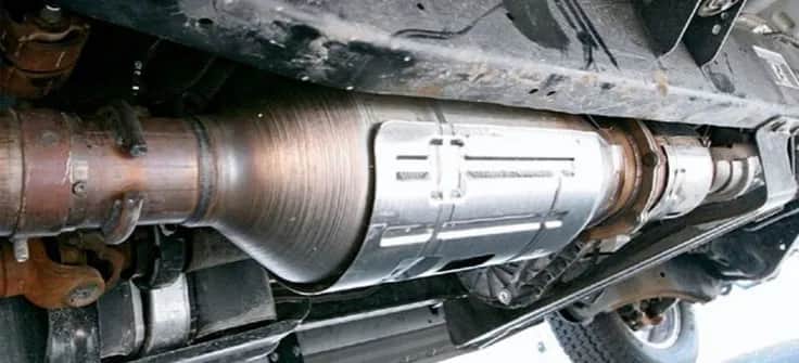 Jaki DPF w Ford Kuga? Suchy czy mokry? Sprawdź i oszczędź!