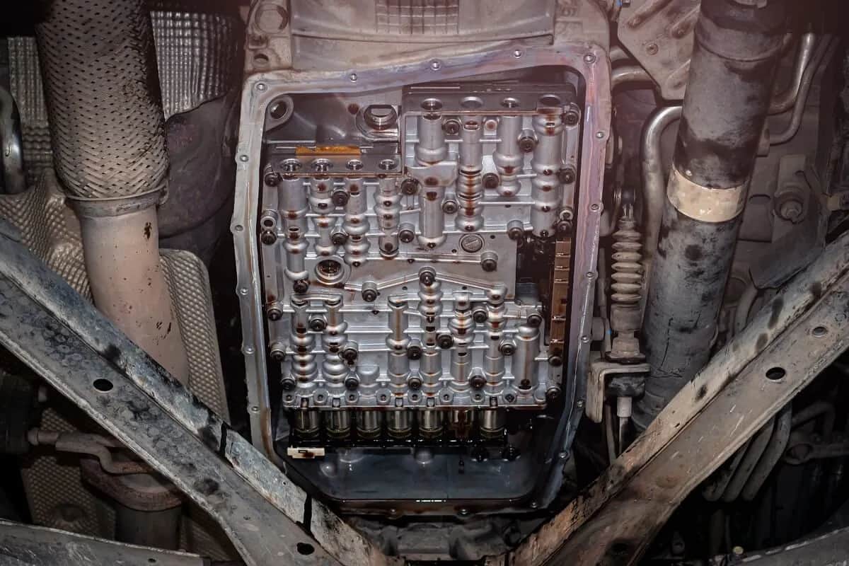 Koszty wymiany oleju w automacie: Ile zapłacisz i jak nie przepłacić?