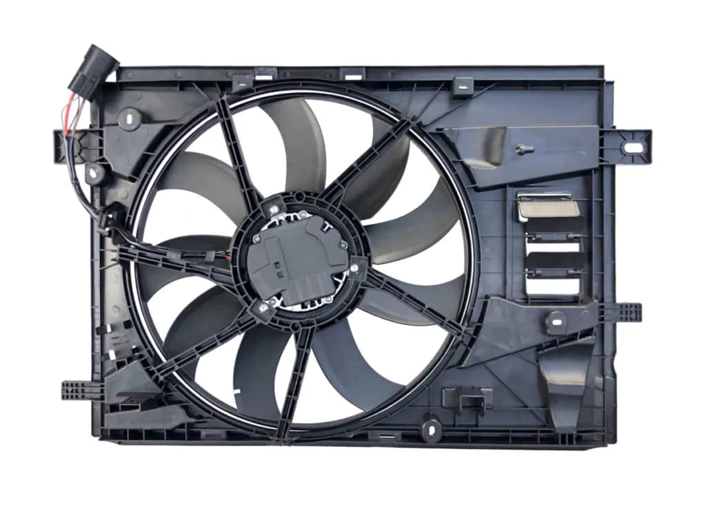 Wentylator chłodnicy pracuje ciągle? Czy to awaria? Diagnoza krok po kroku